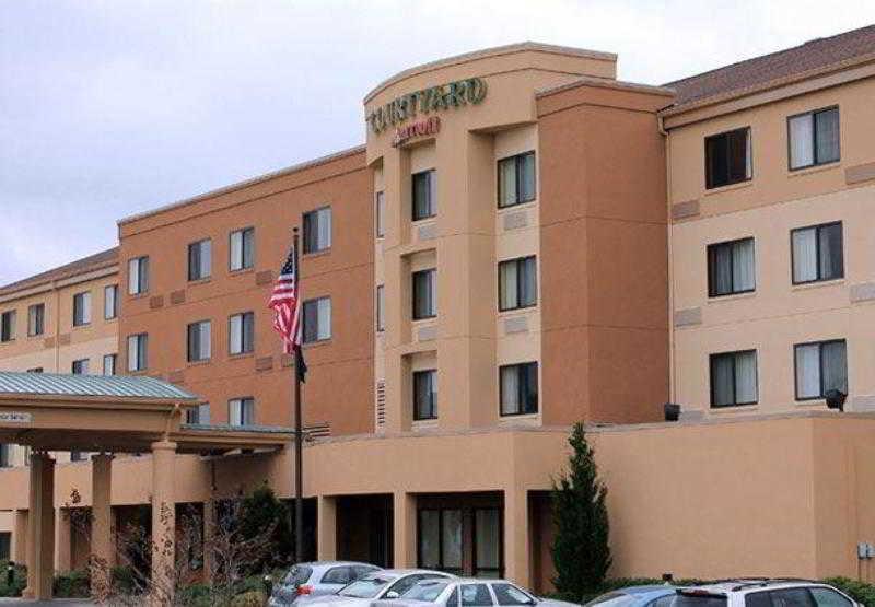 Courtyard By Marriott Vicksburg Hotel Екстериор снимка